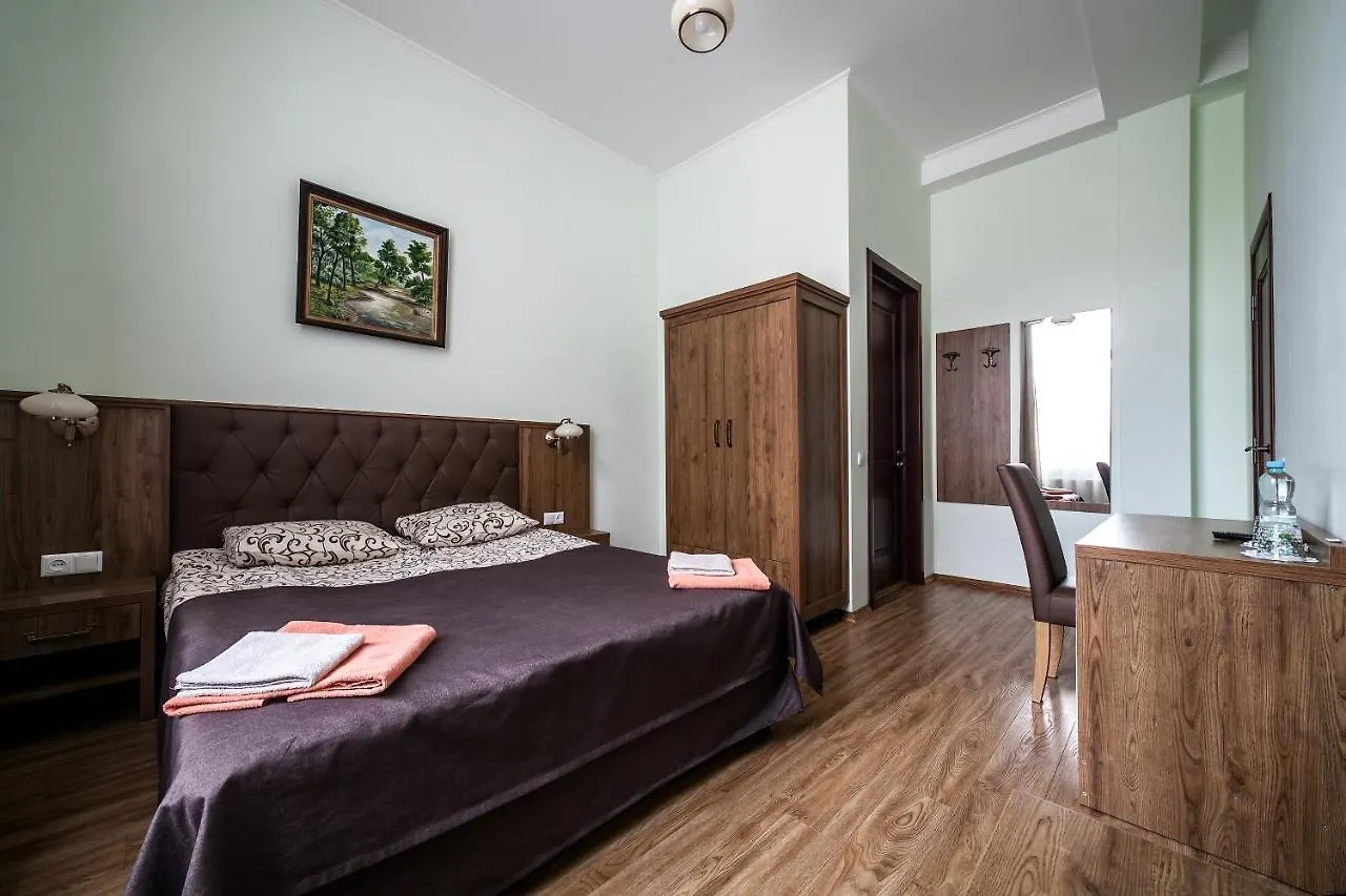 Kryva Lypa Hotel Lviv 2*,  Ucrânia