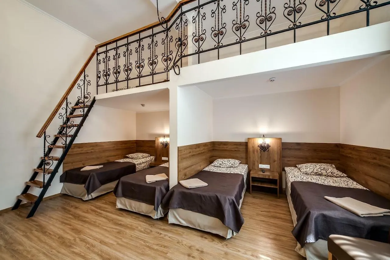 Kryva Lypa Hotel Lviv 2*,  Ucrânia
